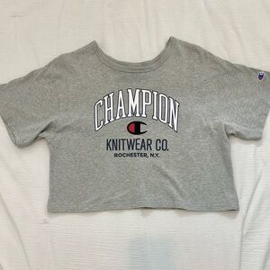 Champion Cropped Tee